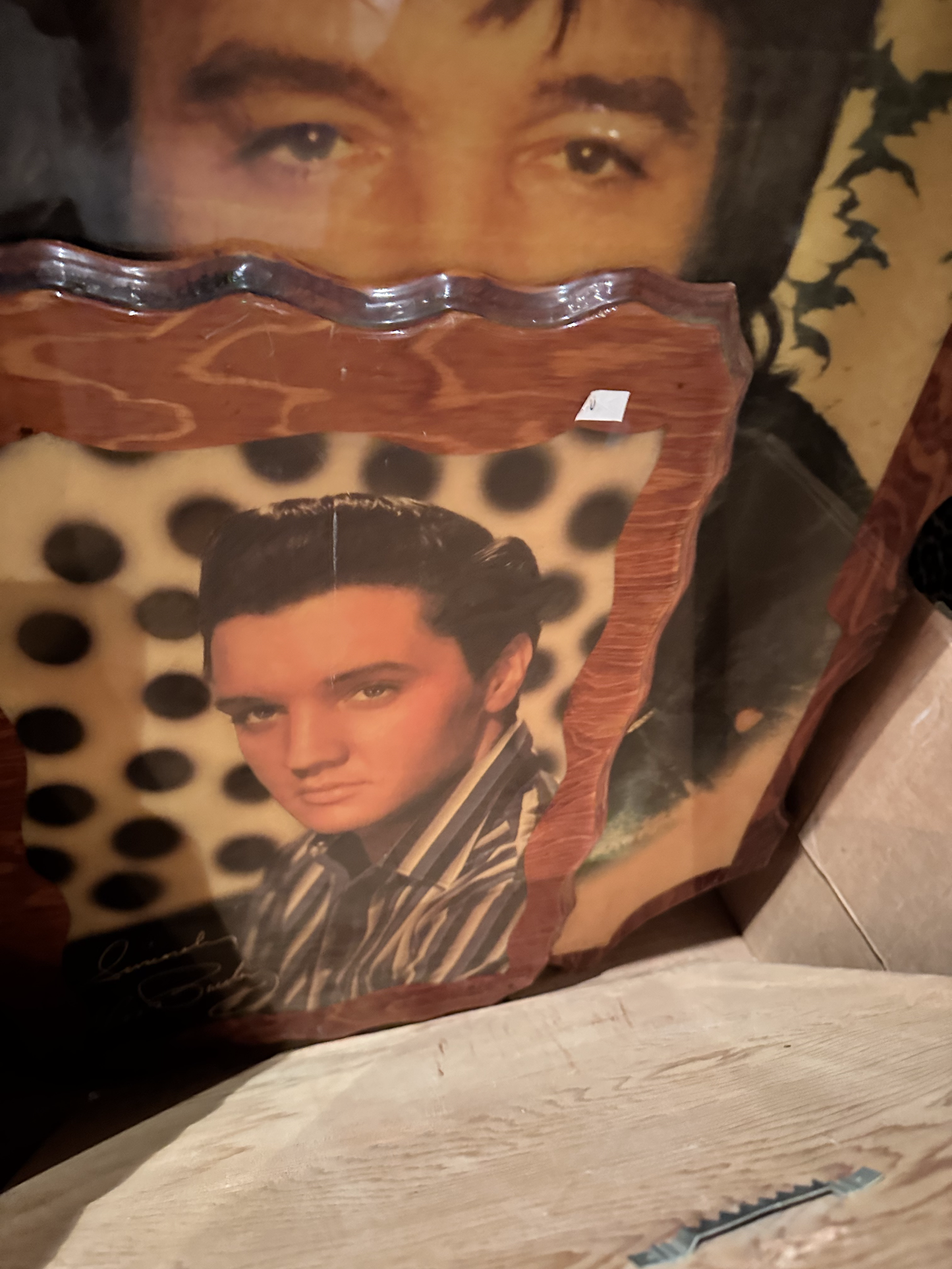 Elvis w/ Polka dot background on Wood