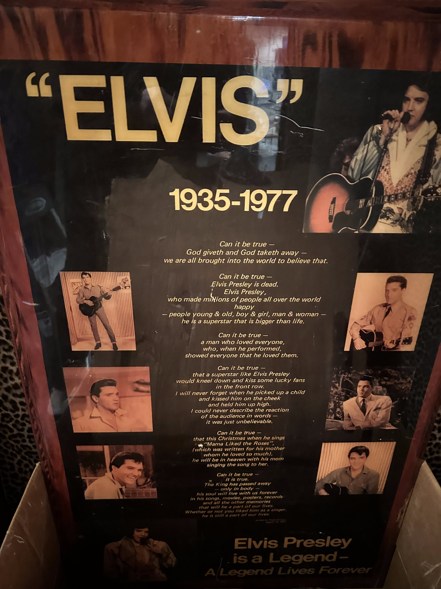 Large portrait "Elvis 1935-1977" on Wood