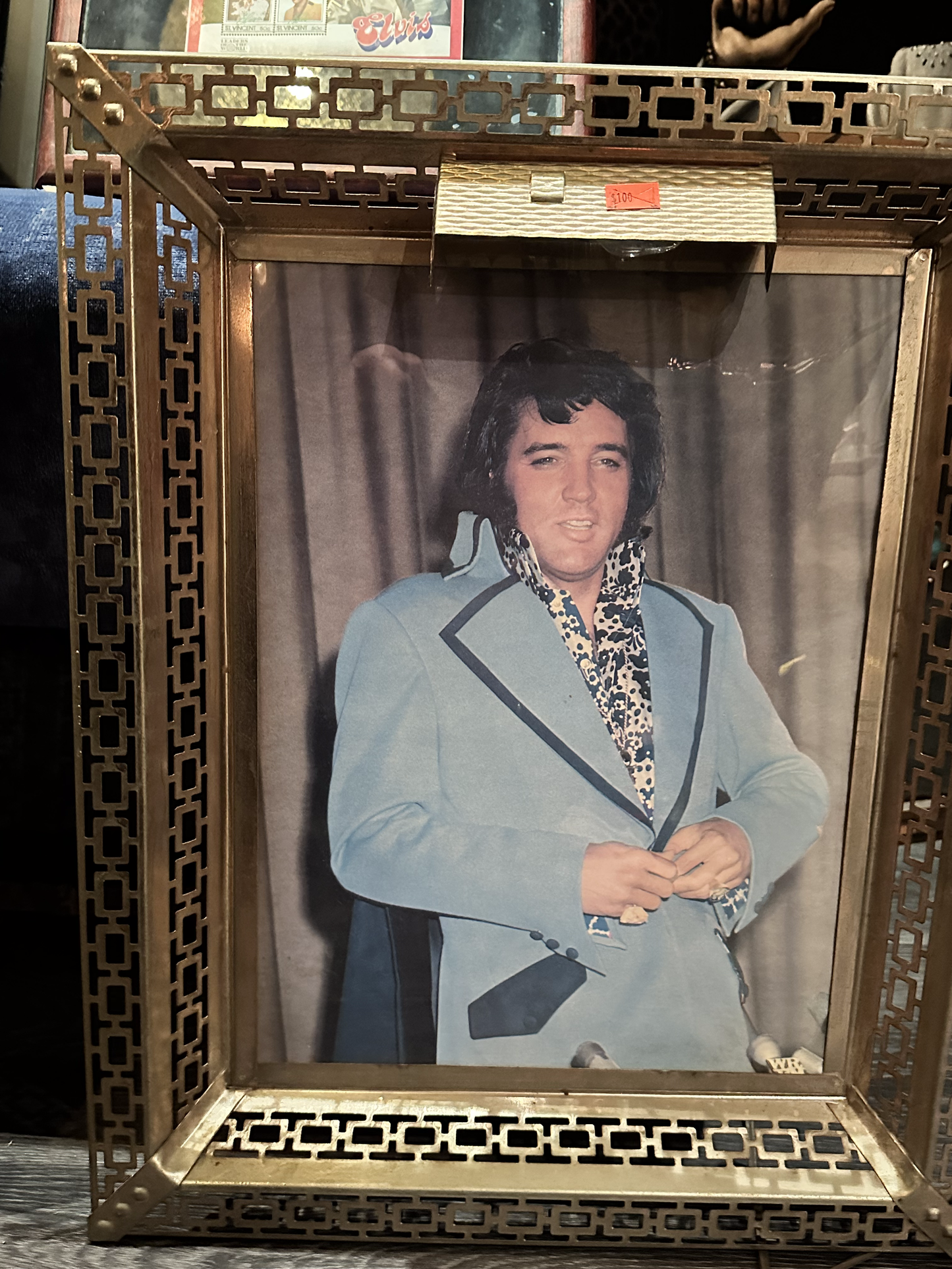 Ornate frame that can light w/ Elvis in blue