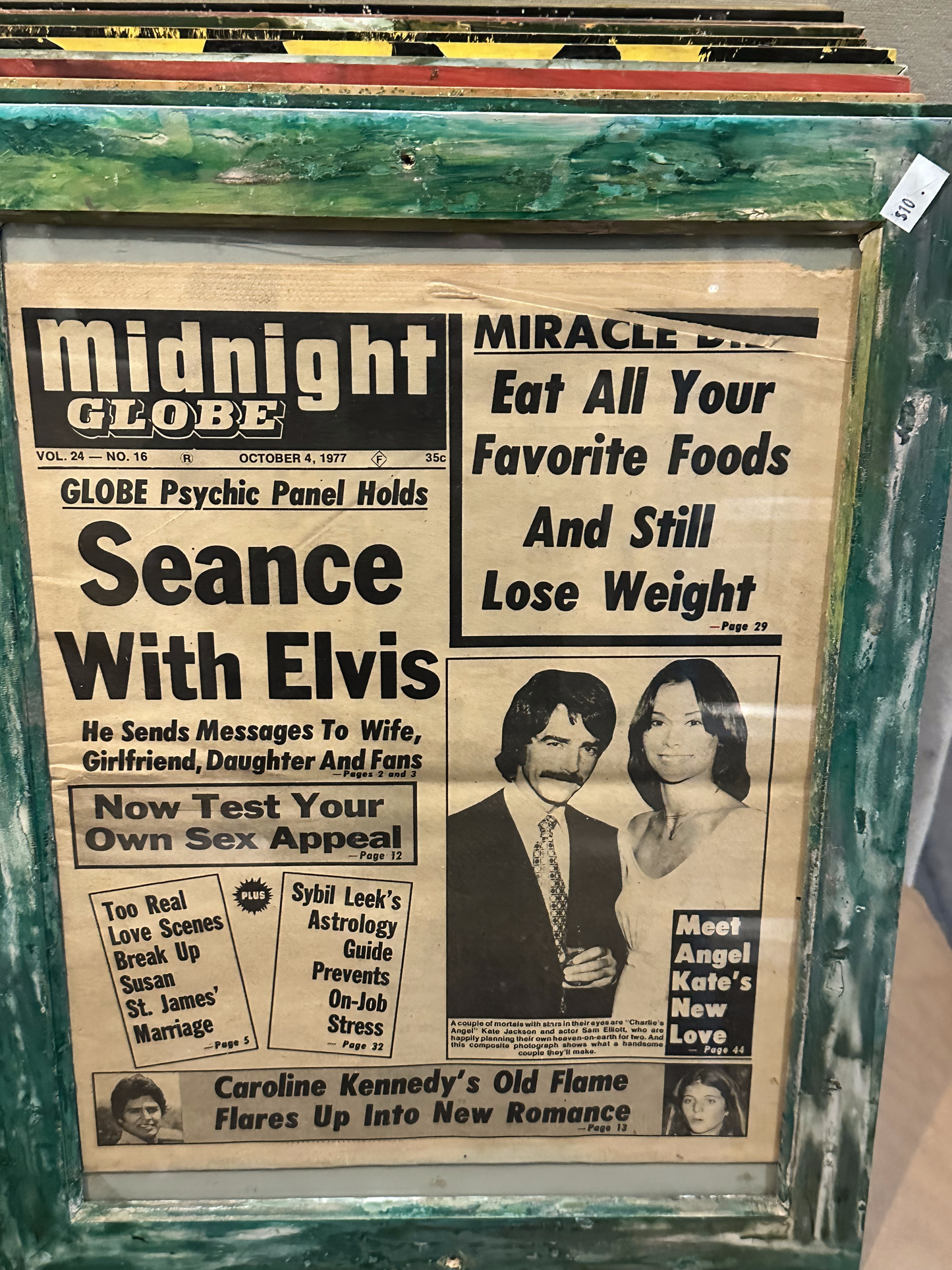 Midnight Globe - "Seance with Elvis"