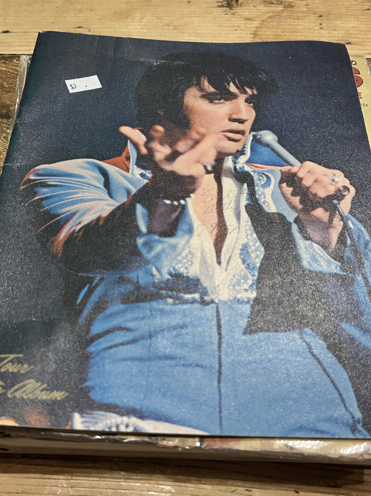 Picture Book- Elvis book of Photos. No Text