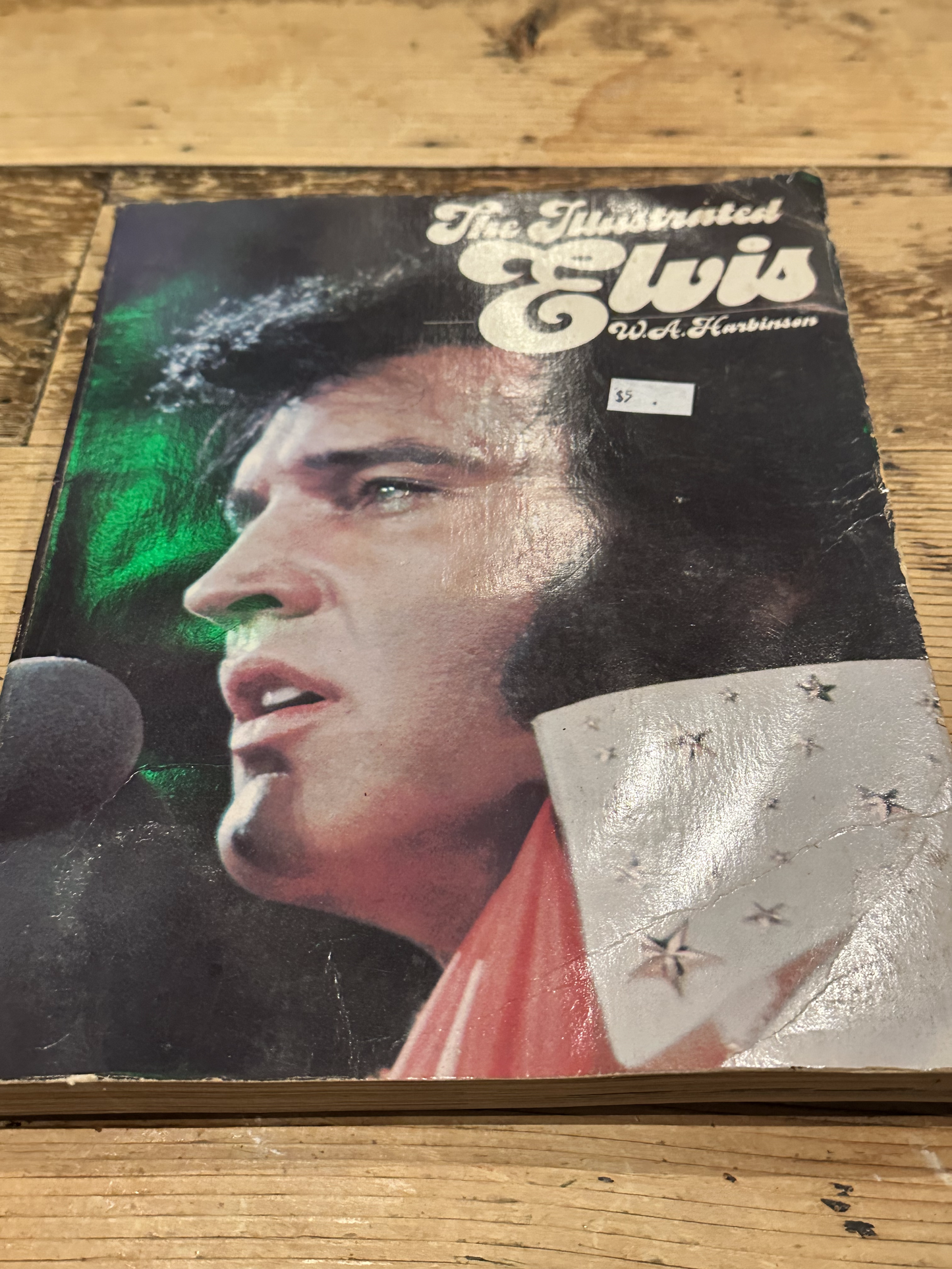 Book-The Illustrated Elvis