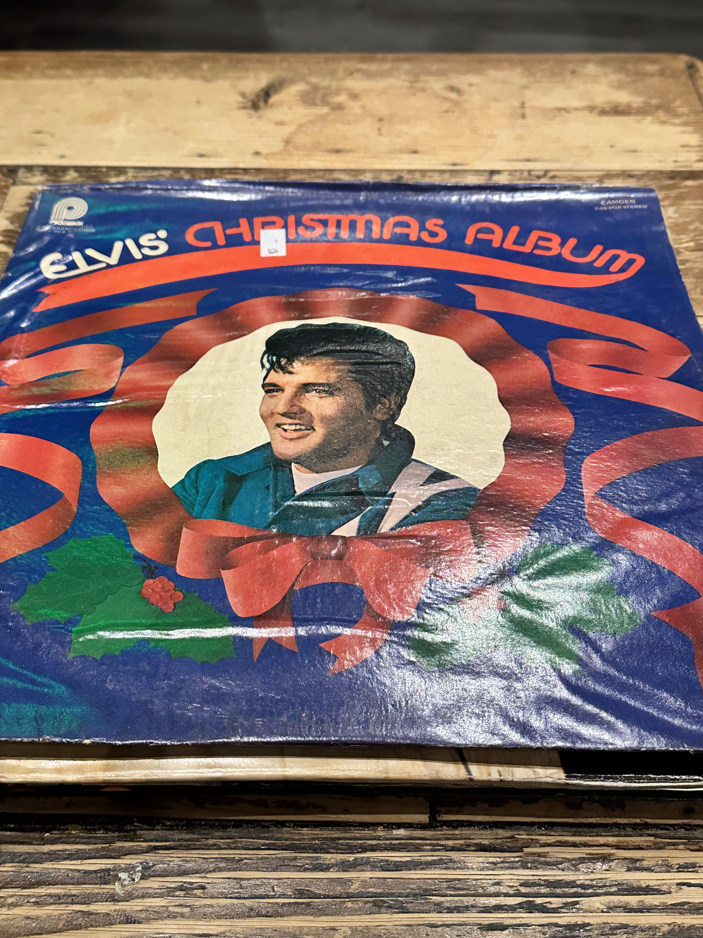 Record- Elvis' Christmas Album